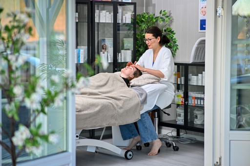 Microneedling med Bioflash NCTC-109