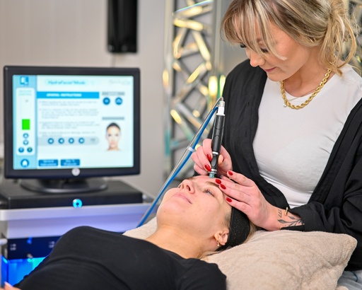Hydrafacial fra 1690,- til 2290,-